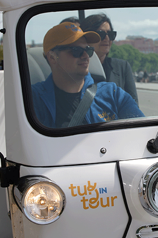 Tuk-in-Tour-Napoli-Selfie-Caracciolo