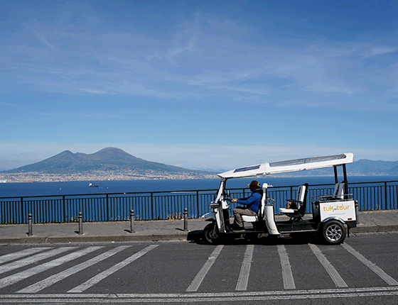 tuk in tour napoli vesuvio